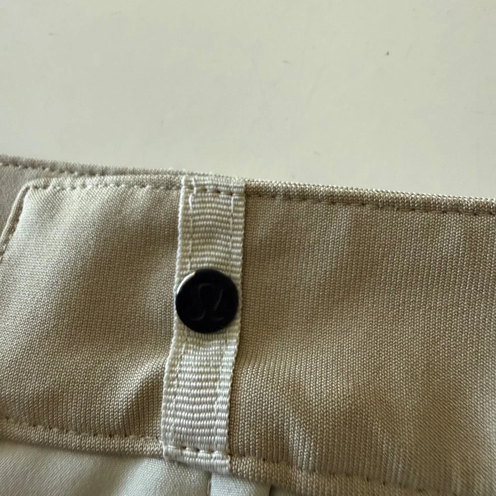 Lululemon Commission Slim Fit Pant 30 x 28 Tan Khaki Warpstreme LM5AQHS